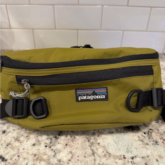 Patagonia Men's Olive Belt Bag